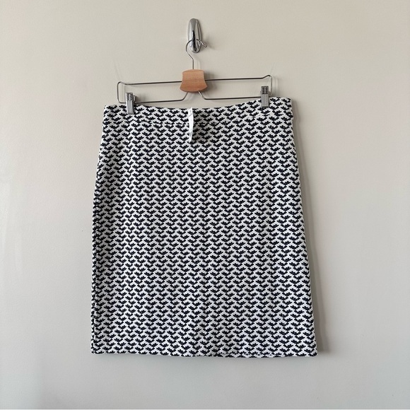 BANANA Republic-White & Blue Stretch Summer Skirt (Size:12) - Picture 3 of 8